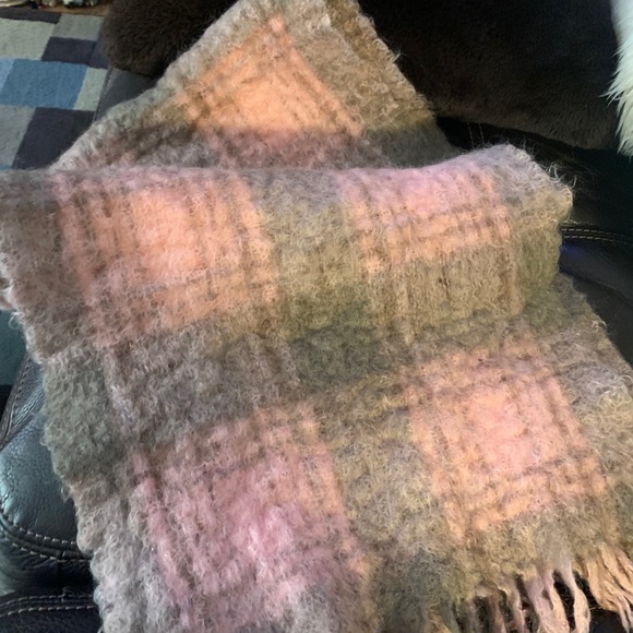 All Mohair Pile Scarf made in Scotland - Picture 2 of 4